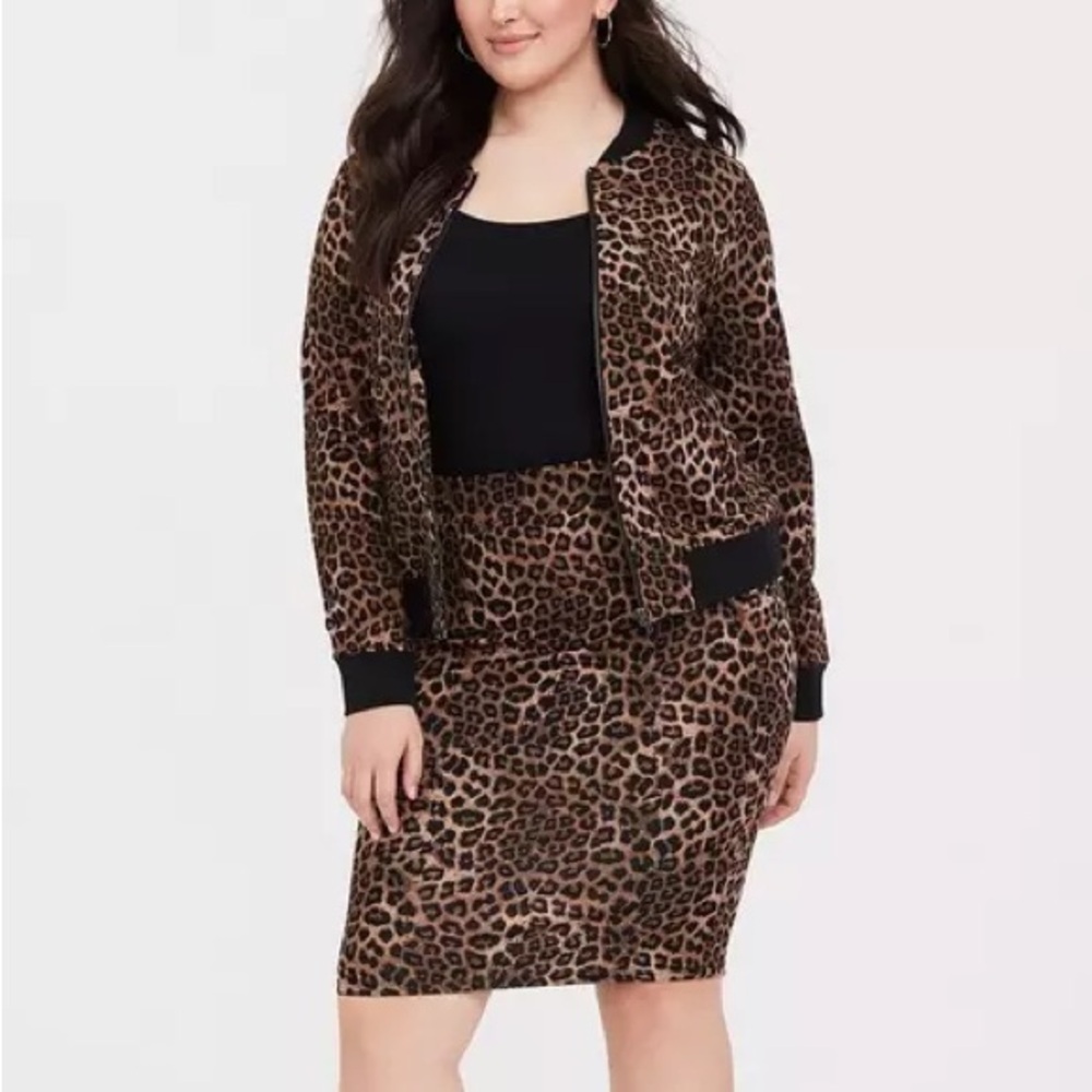 Torrid Animal Cheetah Leopard Print Pencil Skirt Size 3X
